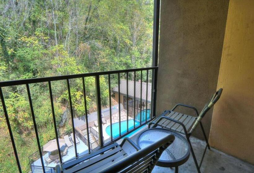 스탠다드 룸 킹사이즈 침대, Edgewater Hotel And Conference Center