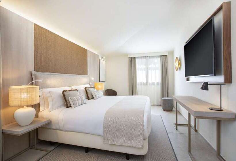 جناح جونيور سرير كينج, Hilton Santa Barbara Beachfront Resort