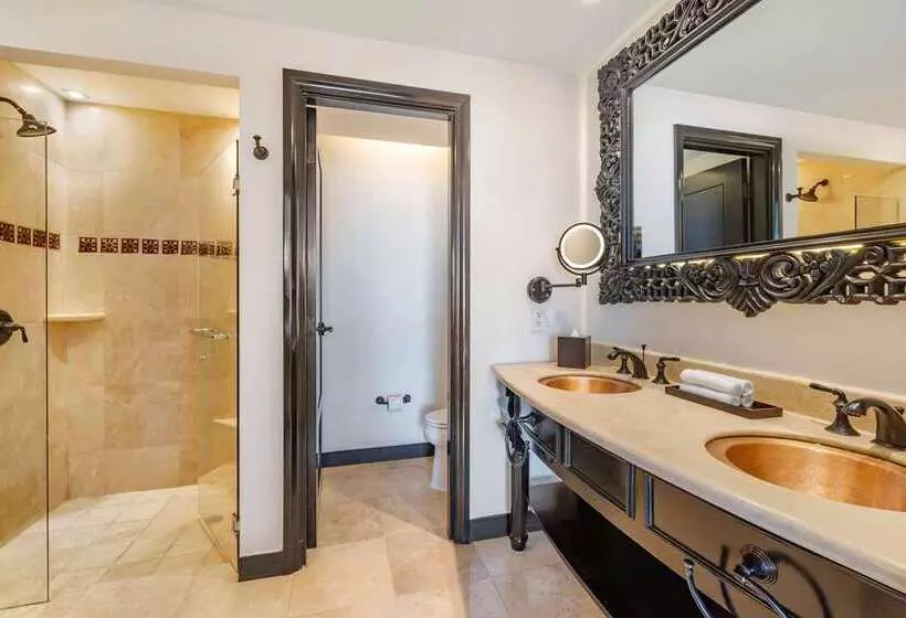 Sviitti, Hilton Santa Barbara Beachfront Resort