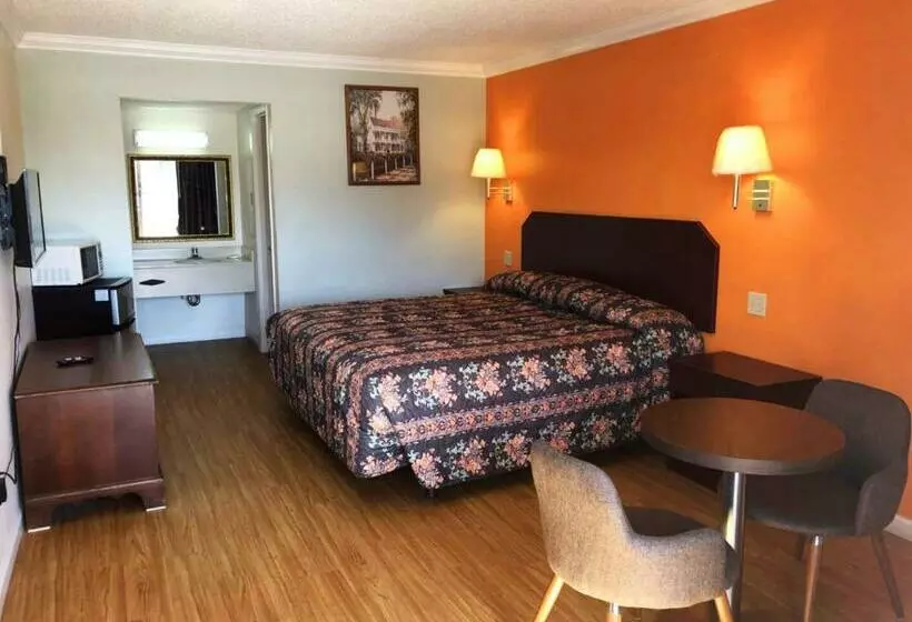 キングサイズベッドのスタンダードルーム, Baton Rouge West Inn