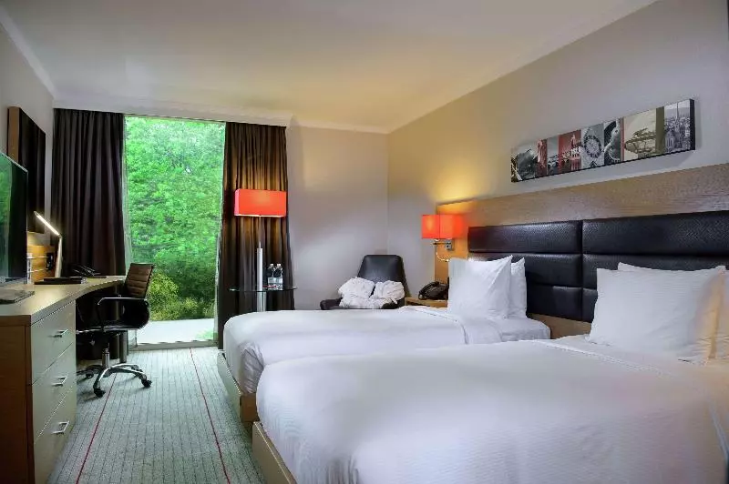سوییت, Buena Park Grand Hotel & Suites