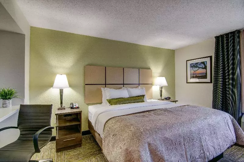 キングサイズベッドのスイートルーム, Candlewood Suites Richmond   West Broad, An Ihg