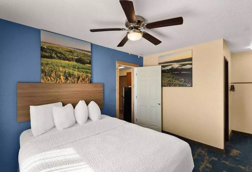 スイート, Days Inn By Wyndham Newton