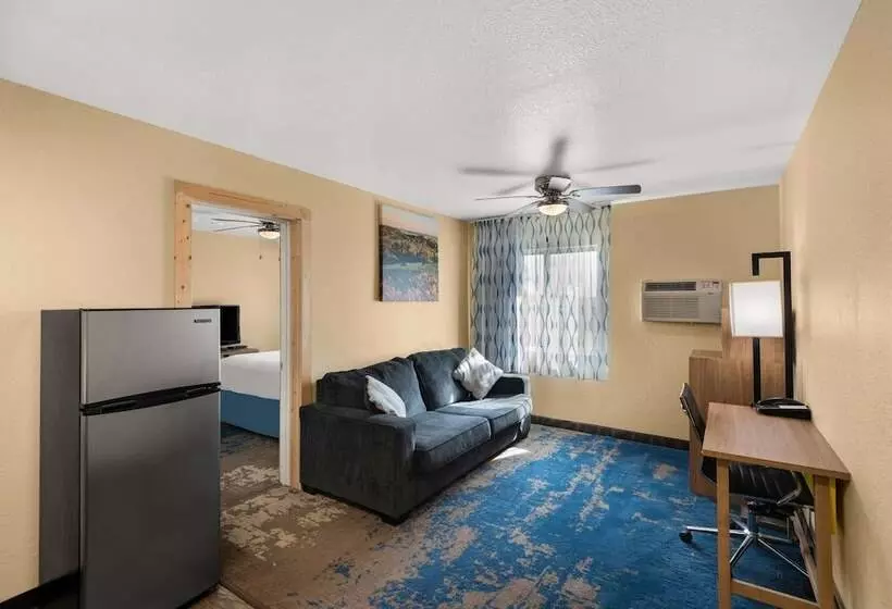 スイート, Days Inn By Wyndham Newton