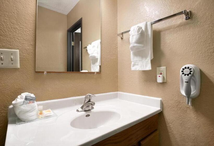 إستوديو قياسى, Days Inn By Wyndham Pierre