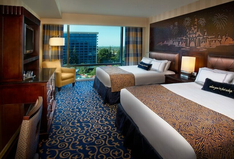 Номер Премиум, Disneyland