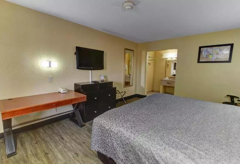Standard-huone King-vuode, Econo Lodge Town Center