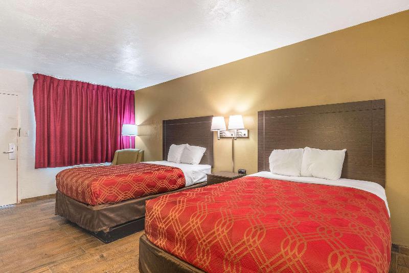 غرفة قياسية, Regency Inn