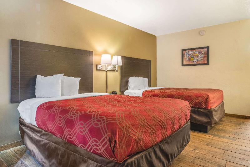 غرفة قياسية, Regency Inn