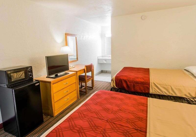 غرفة قياسية, Regency Inn