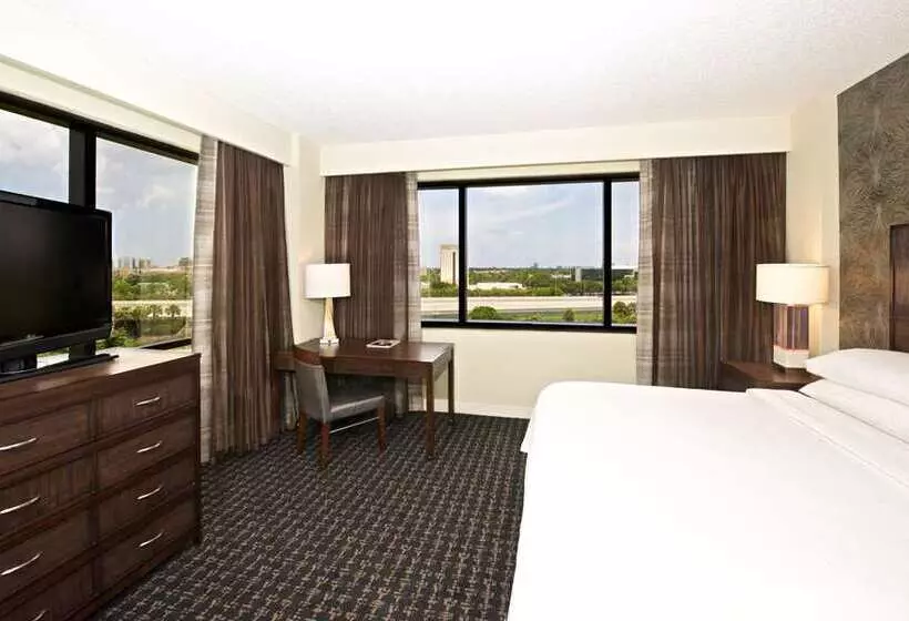 プレミアムスイート, Embassy Suites By Hilton Raleigh Crabtree