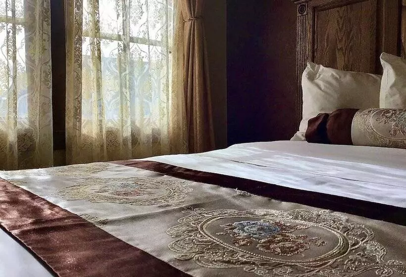 اتاق دلوکس مخصوص معلولین, Eureka Inn, Trademark Collection By Wyndham