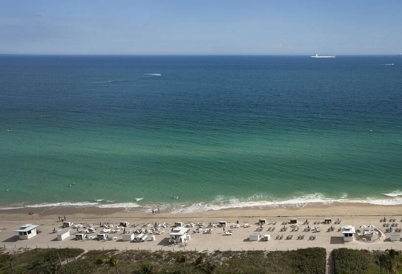 海景套房, Fontainebleau Miami Beach
