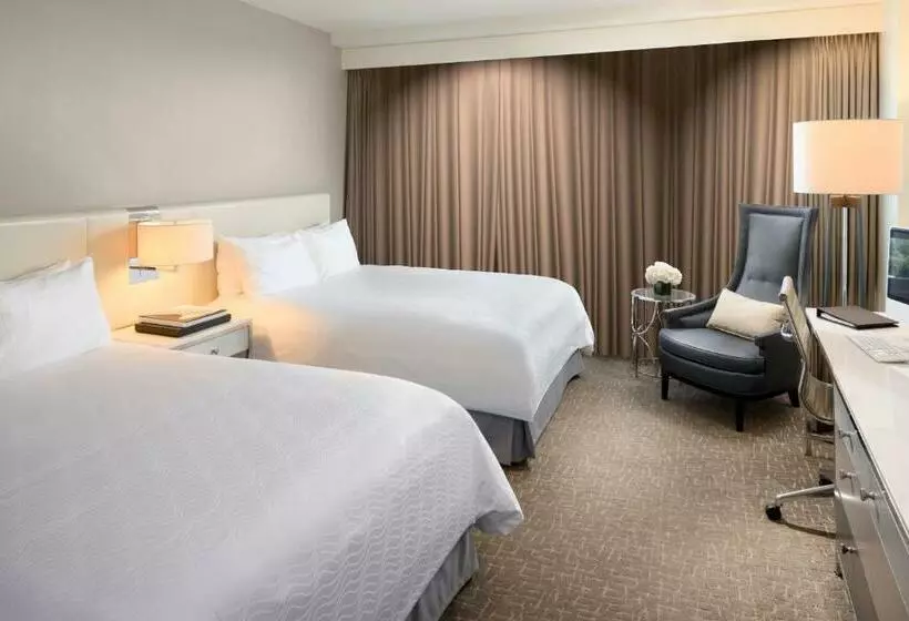 اتاق استاندارد, Fontainebleau Miami Beach