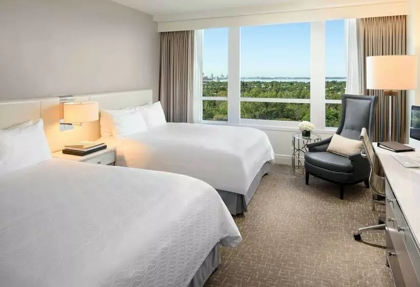 اتاق استاندارد با 2 تخت دوبل, Fontainebleau Miami Beach