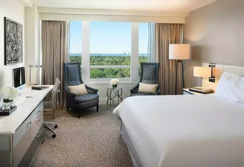 اتاق استاندارد با 2 تخت دوبل, Fontainebleau Miami Beach