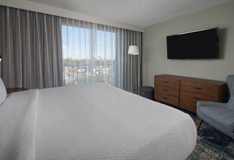 סוויטה מותאמת לאדם עם מוגבלויות, Four Points By Sheraton Suites Tampa Airport Westshore