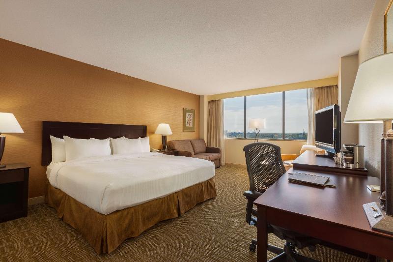 اتاق استاندارد با چشمانداز شهر, Hilton Fort Wayne At The Grand Wayne Convention Center