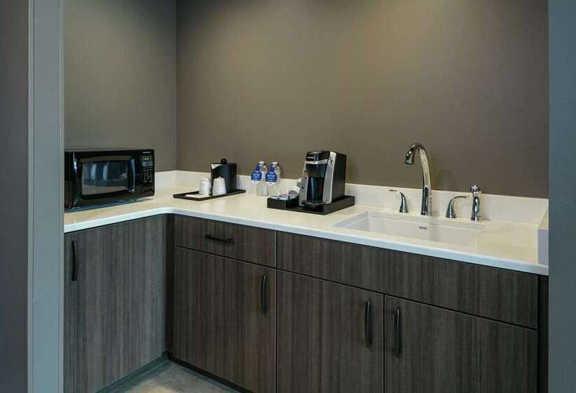 اتاق استاندارد, Hilton Fort Wayne At The Grand Wayne Convention Center