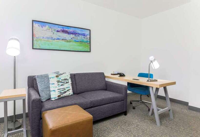 اتاق استاندارد, Hilton Fort Wayne At The Grand Wayne Convention Center