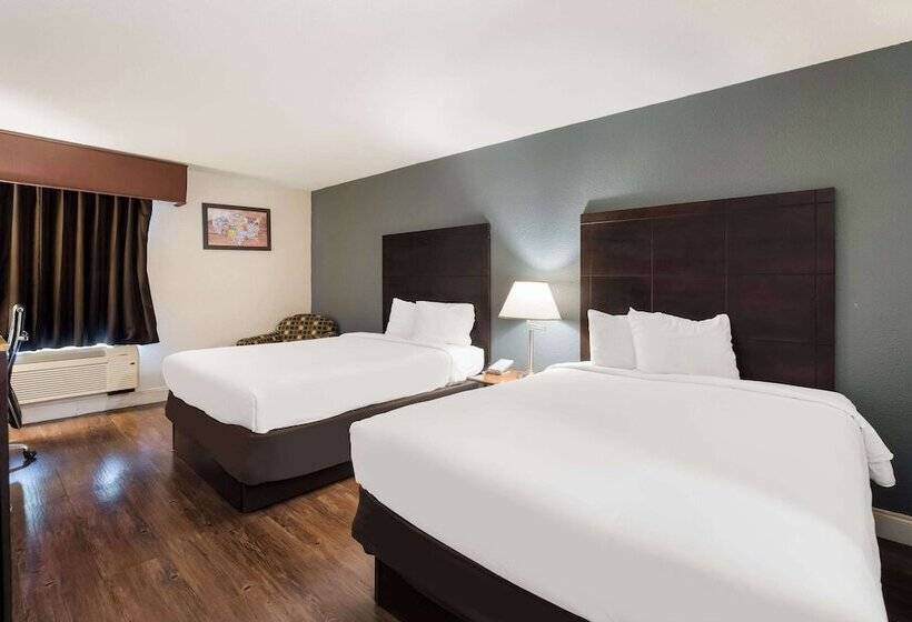 带2个双人床的标准工作室, Wingate By Wyndham Columbia/fort Jackson
