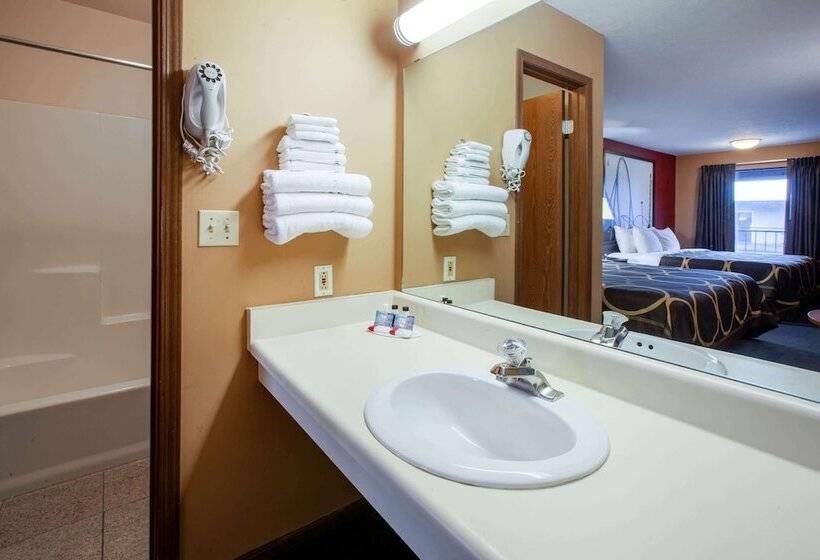 标准间, Super 8 By Wyndham Sandusky