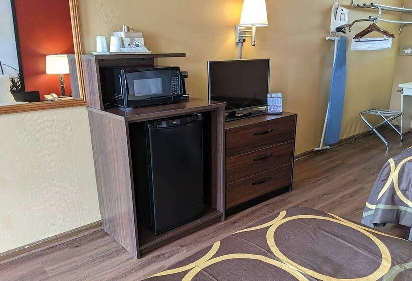 标准间, Super 8 By Wyndham Sandusky