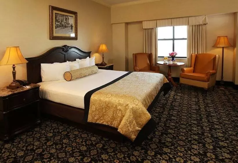 Superior-huone, The Claridge