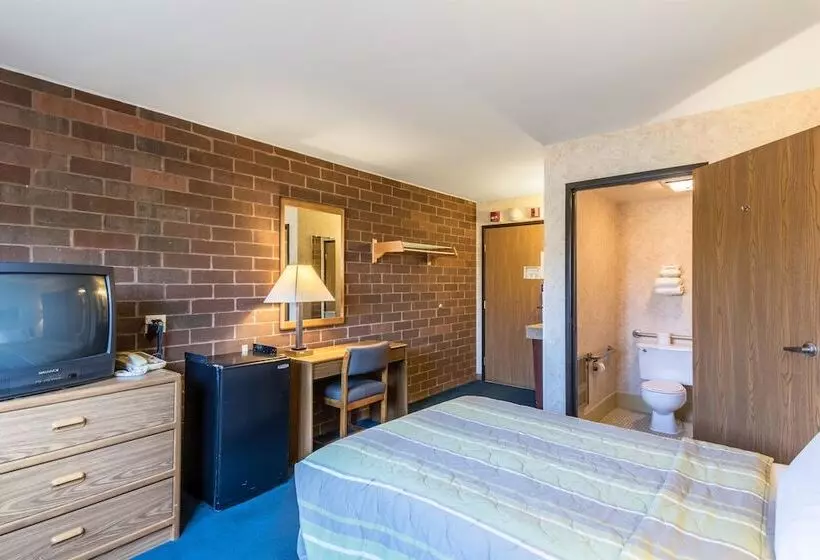 スイート, Motel 6eau Claire, Wi