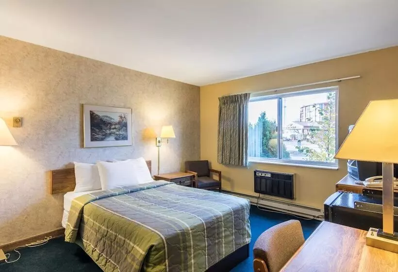スイート, Motel 6eau Claire, Wi