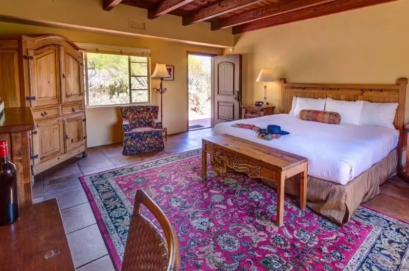 スタンダードルーム, Hacienda Del Sol Guest Ranch Resort