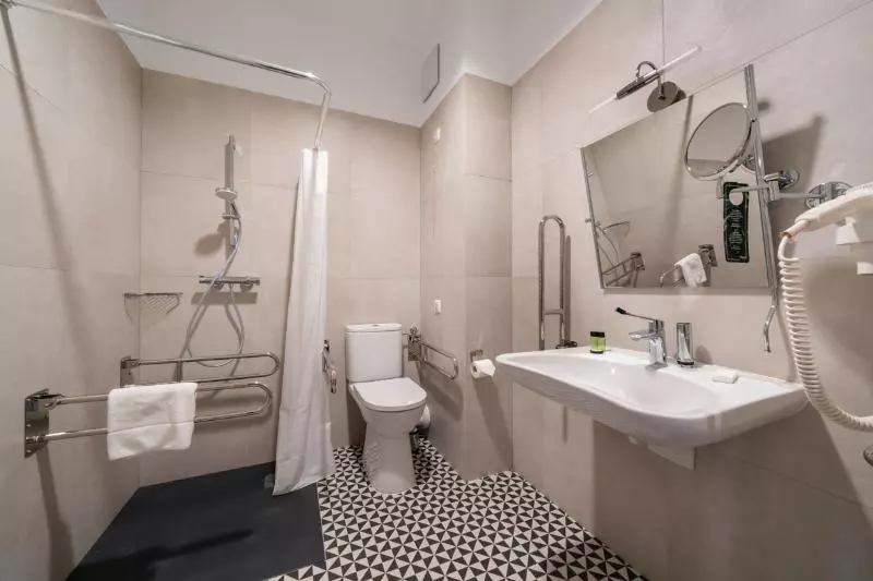 اتاق دلوکس مخصوص معلولین, Harrah's Hotel and Casino Las Vegas