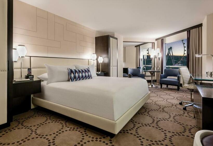 带城市景观和大床的豪华房间, Harrah's Hotel and Casino Las Vegas