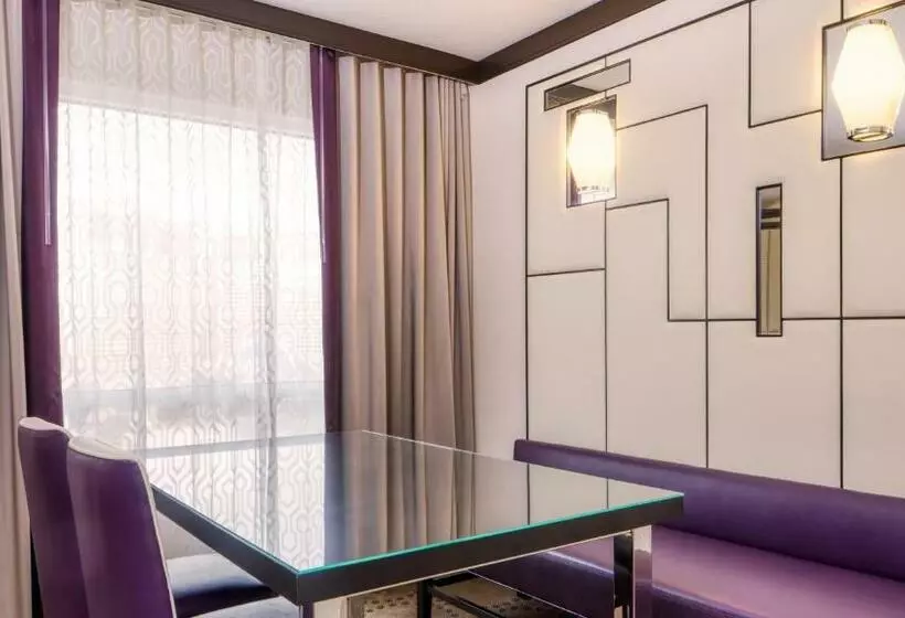 استودیو استاندارد با تخت کینگ, Harrah's Hotel and Casino Las Vegas