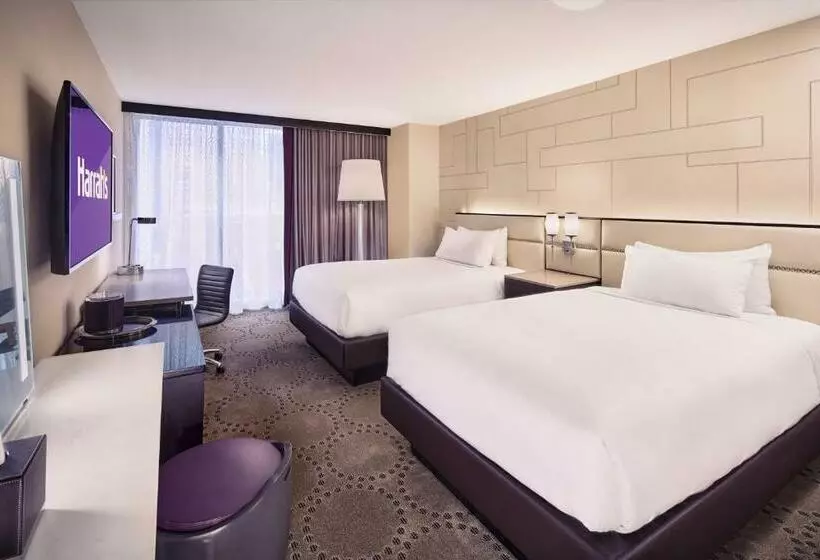 اتاق لوکس با چشم‌انداز استخر, Harrah S Las Vegas, A Caesars Destination