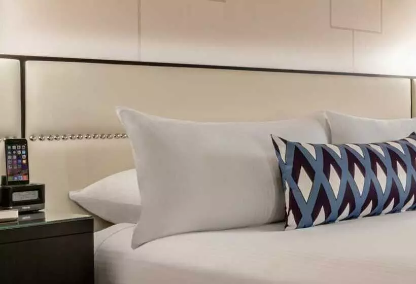 اتاق لوکس با چشم‌انداز, Harrah's Hotel and Casino Las Vegas