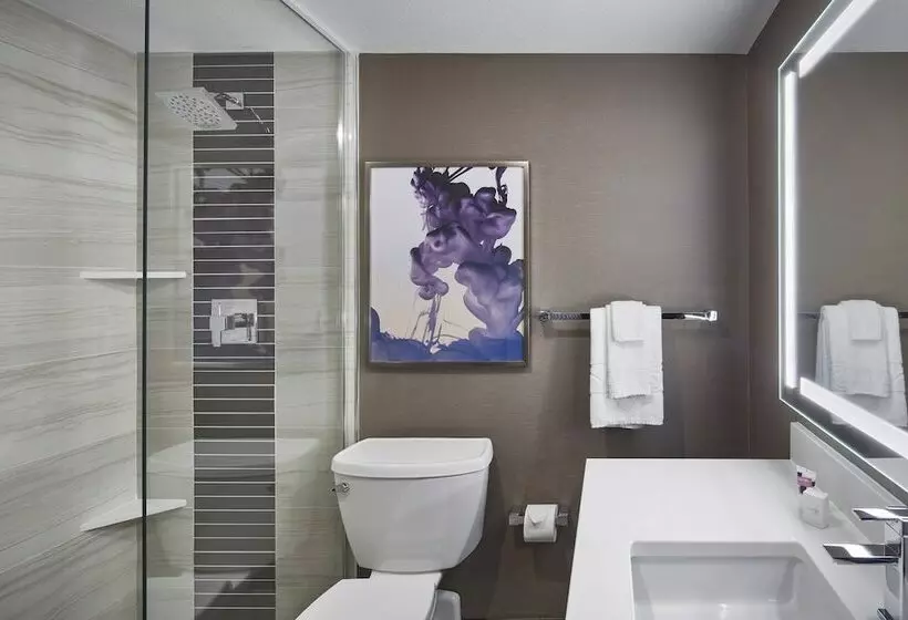 اتاق لوکس با چشم‌انداز, Harrah's Hotel and Casino Las Vegas