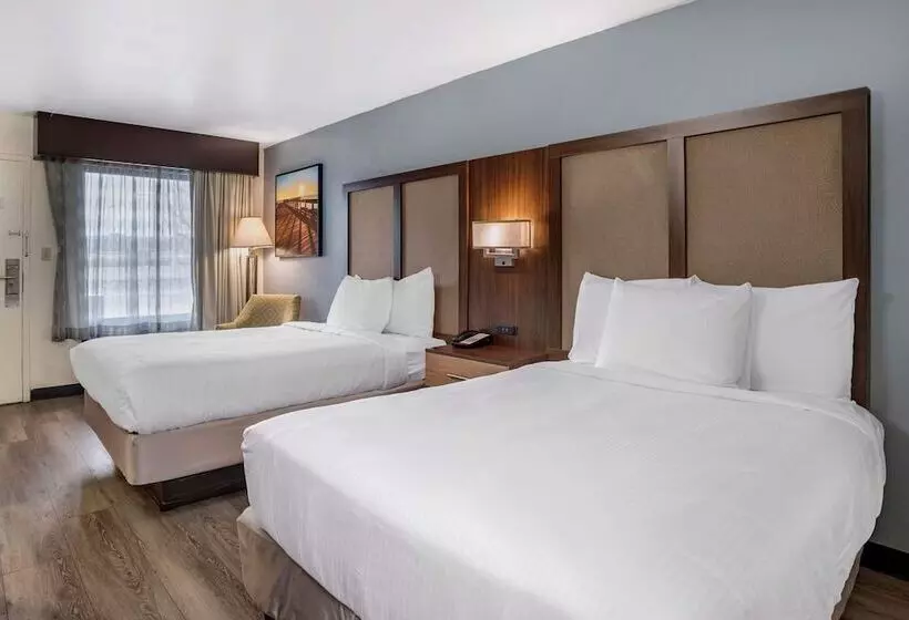 اتاق استاندارد با 2 تخت دوبل, Best Western Salisbury Plaza