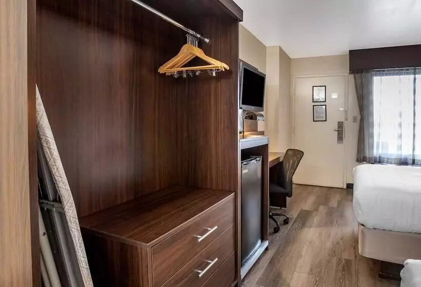 اتاق استاندارد با 2 تخت دوبل, Best Western Salisbury Plaza