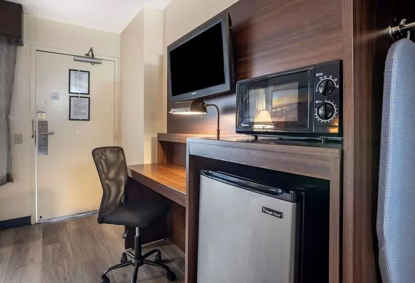 اتاق استاندارد با 2 تخت دوبل, Best Western Salisbury Plaza