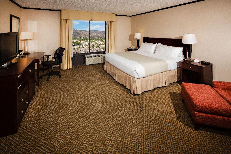 キングサイズベッドのスタンダードルーム, Burbank