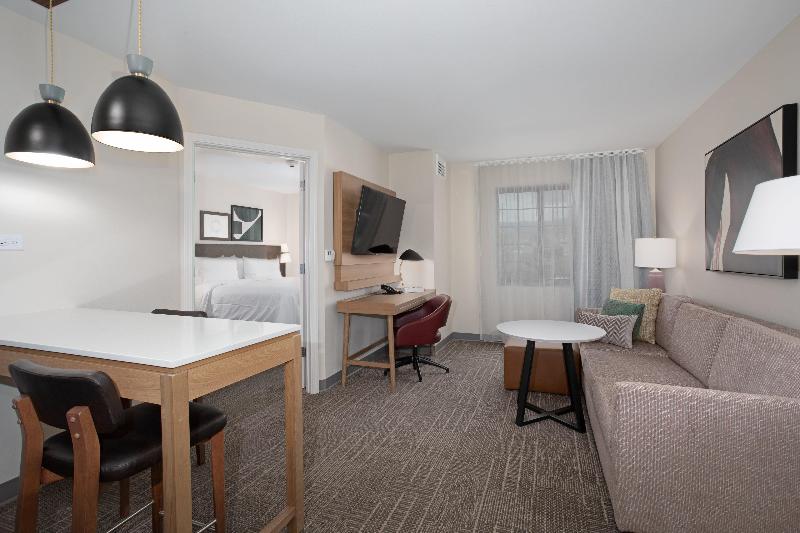 Büyük Çift Kişilik Yataklı Standart Oda, Courtyard By Marriott Long Beach Downtown