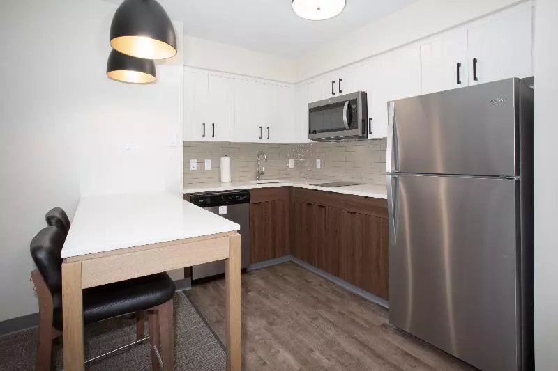 اتاق استاندارد با تخت بزرگ, Courtyard By Marriott Long Beach Downtown