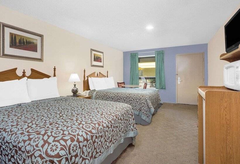 اتاق استاندارد با 2 تخت دوبل, Days Inn By Wyndham Attalla