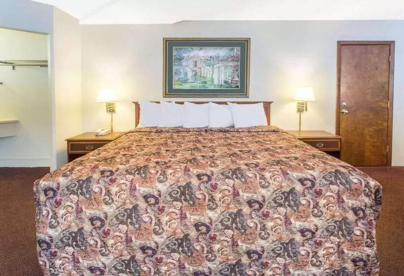 اتاق استاندارد با تخت بزرگ, Days Inn By Wyndham Dubuque