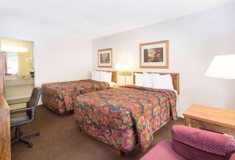 Номер Стандарт Адаптированный для Инвалидов, Days Inn By Wyndham Dubuque