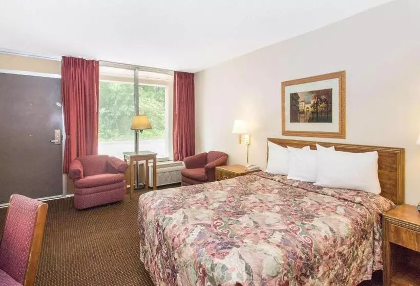 اتاق استاندارد برای معلولان, Days Inn By Wyndham Dubuque