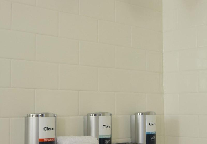 キングサイズベッドのデラックスルーム, Four Points By Sheraton San Diego