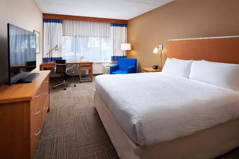キングサイズベッドのスイートルーム, Four Points By Sheraton San Diego
