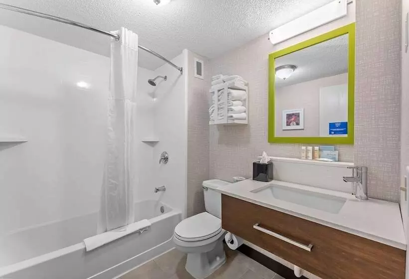 ２ダブルベッドのスタンダードルーム, Hampton Inn Cleveland Westlake